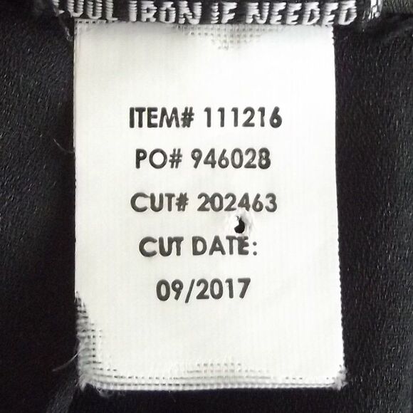 TORRID Top, 2/2X, Black/Yellow Floral, Tab sleeves, Cutout/Keyhole, Sharkbite - Picture 13 of 14